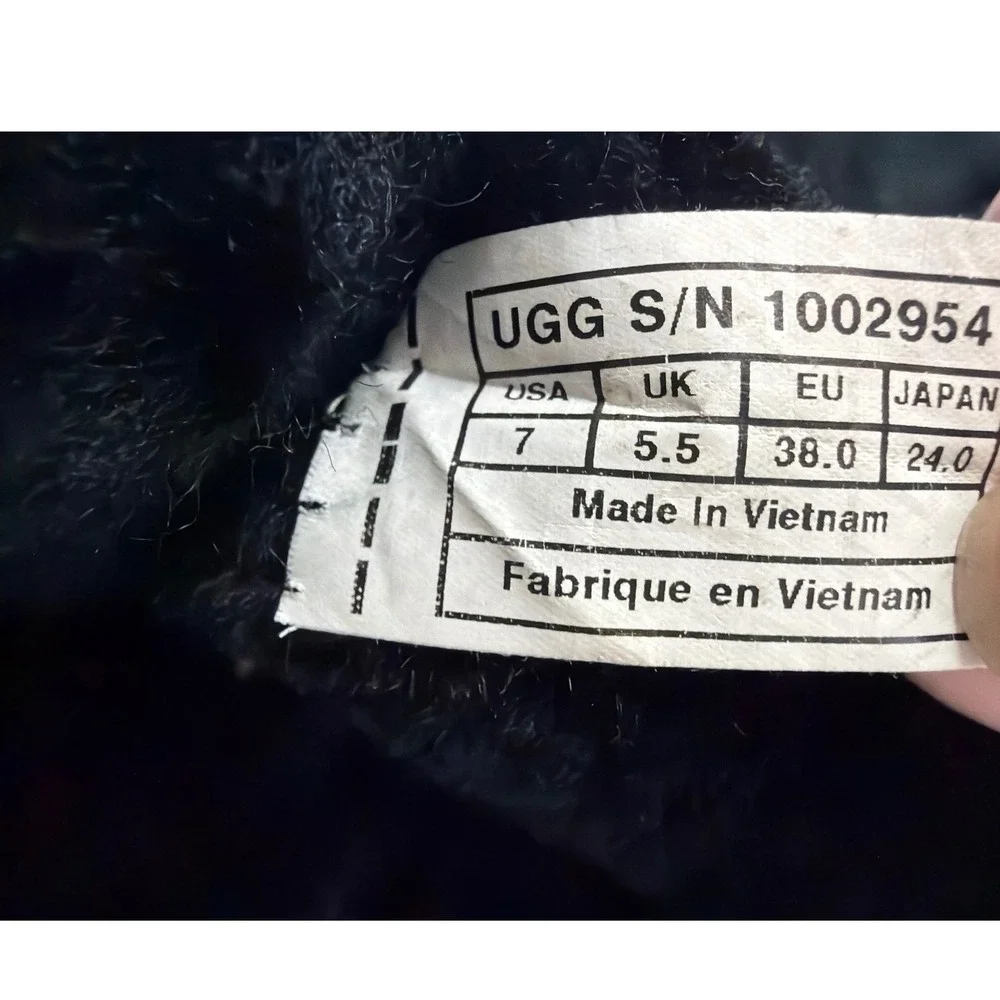 UGG Australia Bailey Bow II Black Suede Sheepskin Boots 1002954 Womens 7